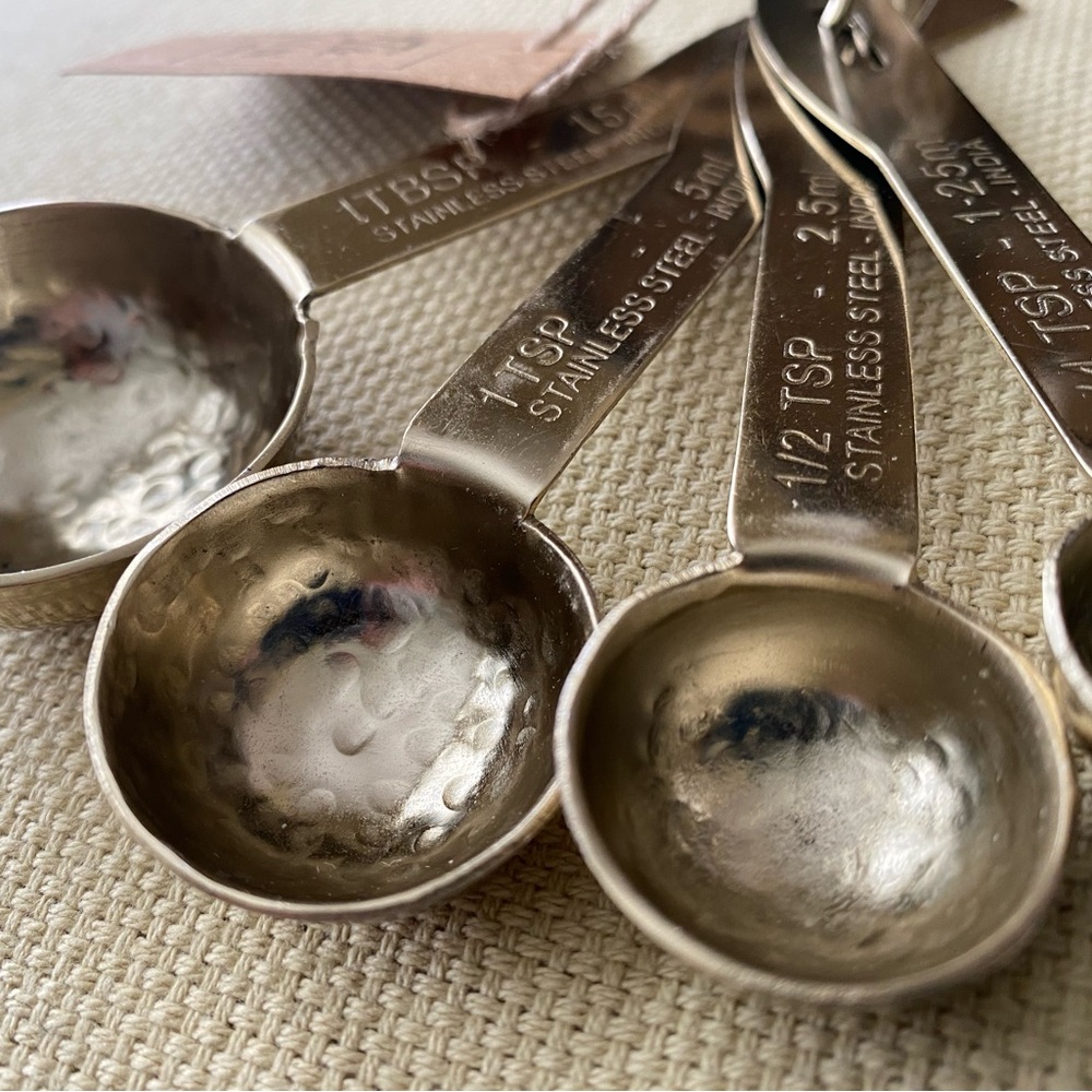 Measuring spoons